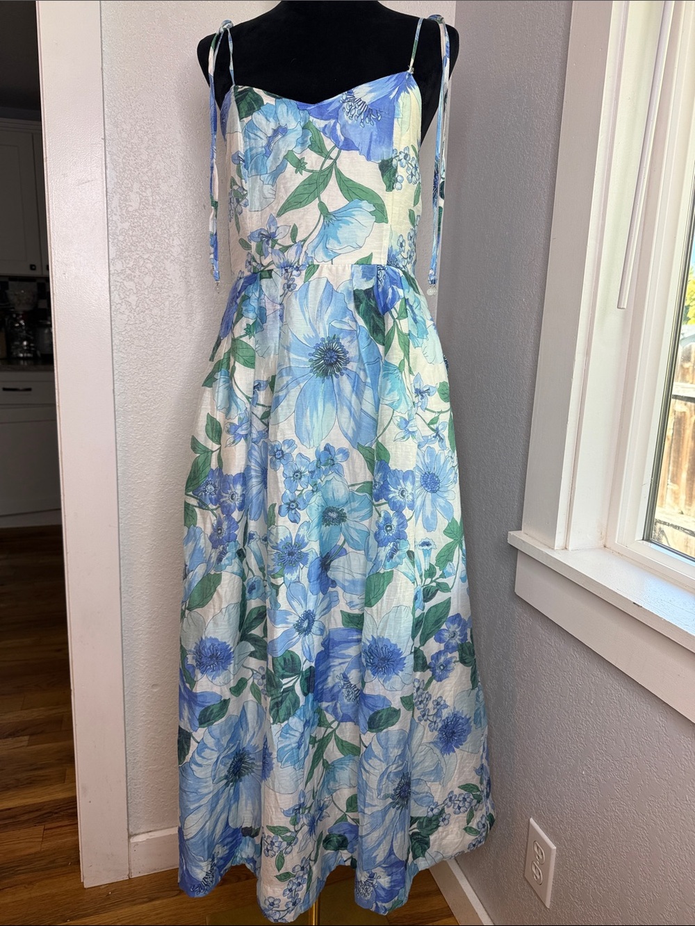 Joie Blue Floral Linen Blend Smocked Maxi Sundress Size 8 Coastal Cottagecore